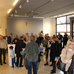 Otvorena izložba "Raspela" akademskog kipara Kažimira Hrastea